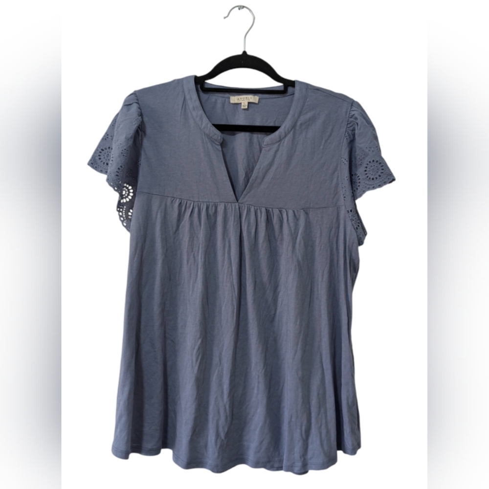 Angels Forever Young Top size Large NWOT